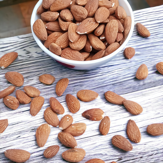 ALMONDS GIRI AMERICAN (بادام گری)